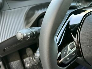 Peugeot 2008 Allure Gasolina 100 S&S 6 Vel. MAN