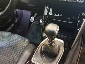 Peugeot 2008 GT Puretech 130 S&S BVM6