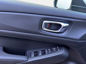 Honda HR-V 1.5 i-MMD Elegance 4x2