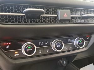 Honda ZR-V 2.0 i-MMD 4x2 Advance CVT Full Hybrid