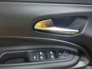 Jeep Avenger 1.2 eHybrid 74kW (100CV) Altitude