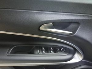 Jeep Avenger 1.2 eHybrid 74kW (100CV) Summit