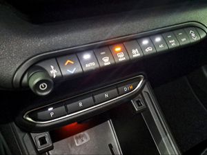 Jeep Avenger 1.2 eHybrid 74kW (100CV) Summit
