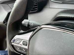 Peugeot e-2008 Eléctrico Active