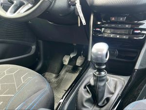 Peugeot 2008 Signature PureTech 110 S&S 6 Vel. MAN