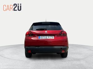 Peugeot 2008 Signature PureTech 110 S&S 6 Vel. MAN