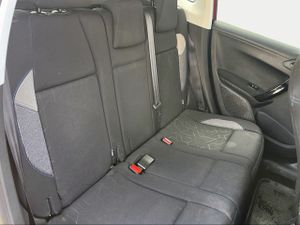 Peugeot 2008 Signature PureTech 110 S&S 6 Vel. MAN