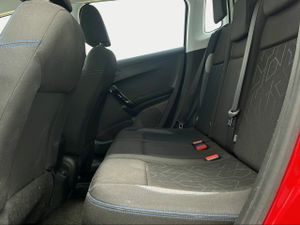 Peugeot 2008 Signature PureTech 110 S&S 6 Vel. MAN
