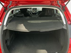 Peugeot 2008 Signature PureTech 110 S&S 6 Vel. MAN