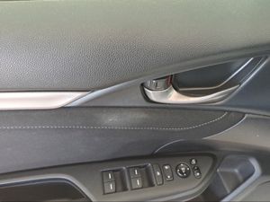 Honda Civic 1.0 I-VTEC TURBO CVT ELEGANCE NAV