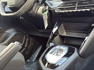 Peugeot 208 Style HYBRID 110 eDCS6