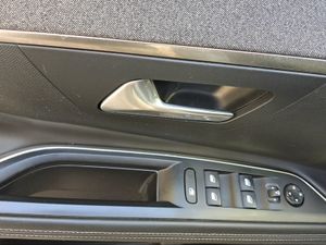 Peugeot 5008 Allure BlueHDi 96kW (130CV) S&S EAT8