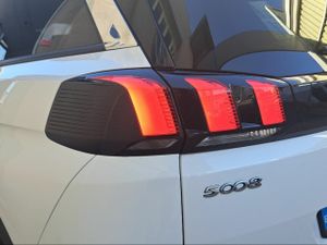 Peugeot 5008 Allure BlueHDi 96kW (130CV) S&S EAT8