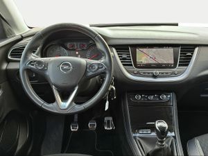 Opel Grandland X 1.2 Turbo Opel 2020