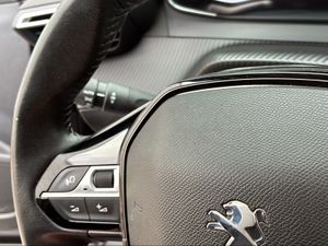 Peugeot 2008 Active Pack Puretech 100 S&S BVM6