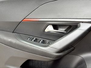 Peugeot 2008 Active Pack Puretech 100 S&S BVM6