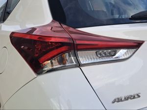 Toyota Auris 1.8 140H Hybrid Active