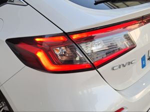 Honda Civic 2.0 i-MMD Elegance CVT