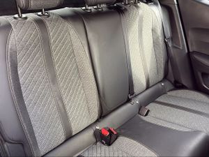 Peugeot 2008 Allure Puretech 100 S&S 6 Vel. MAN