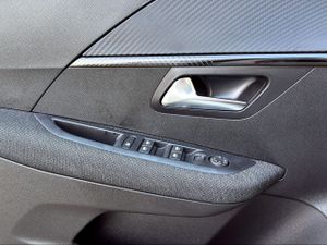 Peugeot 208 Style HYBRID 110 eDCS6
