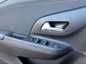 Opel Corsa 1.2T XHL 74kW (100CV) GS