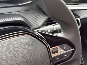 Peugeot 208 Allure Gasolina 100 S&S 6 Vel. MAN