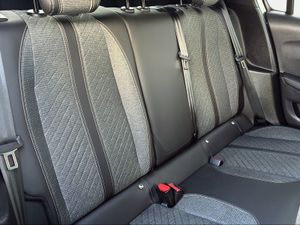 Peugeot 208 Allure Puretech 100 CV  6Vel. MAN