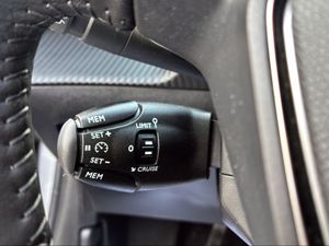 Peugeot 208 Allure Puretech 100 CV  6Vel. MAN