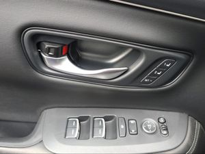 Honda ZR-V 2.0 i-MMD 4x2 Advance CVT