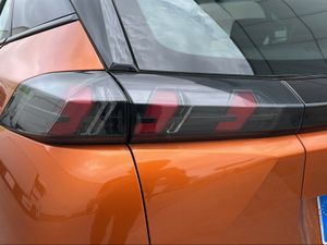 Peugeot 2008 Eléctrico Active