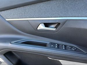 Peugeot 3008 1.5 BlueHDi 96kW (130CV) S&S Allure