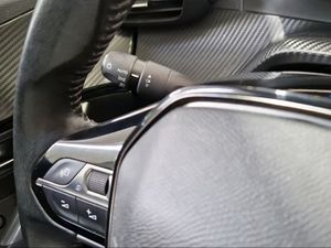 Peugeot 2008 Allure Puretech 130 S&S BVM6  1.2