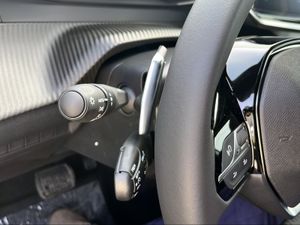 Peugeot 2008 N2008 Style Hybrid 136 eDCS6