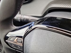 Peugeot 2008 N2008 Allure Hybrid 145 eDCS6