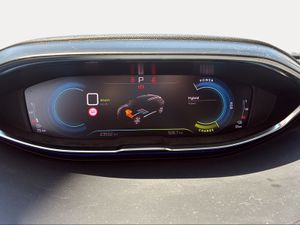 Peugeot 3008 Hybrid 225 e-EAT8 Roadtrip