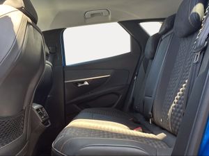 Peugeot 3008 Hybrid 225 e-EAT8 Roadtrip