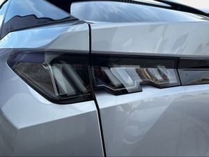 Peugeot 3008 Hybrid 1.2 107KW Allure eDCS6