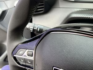 Peugeot 208 Allure Gasolina 100 S&S 6 Vel. MAN
