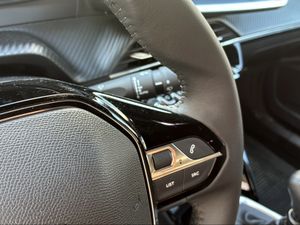 Peugeot 2008 Allure Turbo 100 S&S 6 Vel MAN