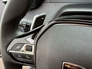 Peugeot 208 Style HYBRID 110 eDCS6