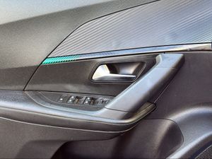 Peugeot 2008 Allure BlueHDI 130 S&S EAT8