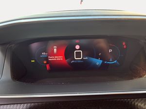 Peugeot 2008 Allure BlueHDI 130 S&S EAT8
