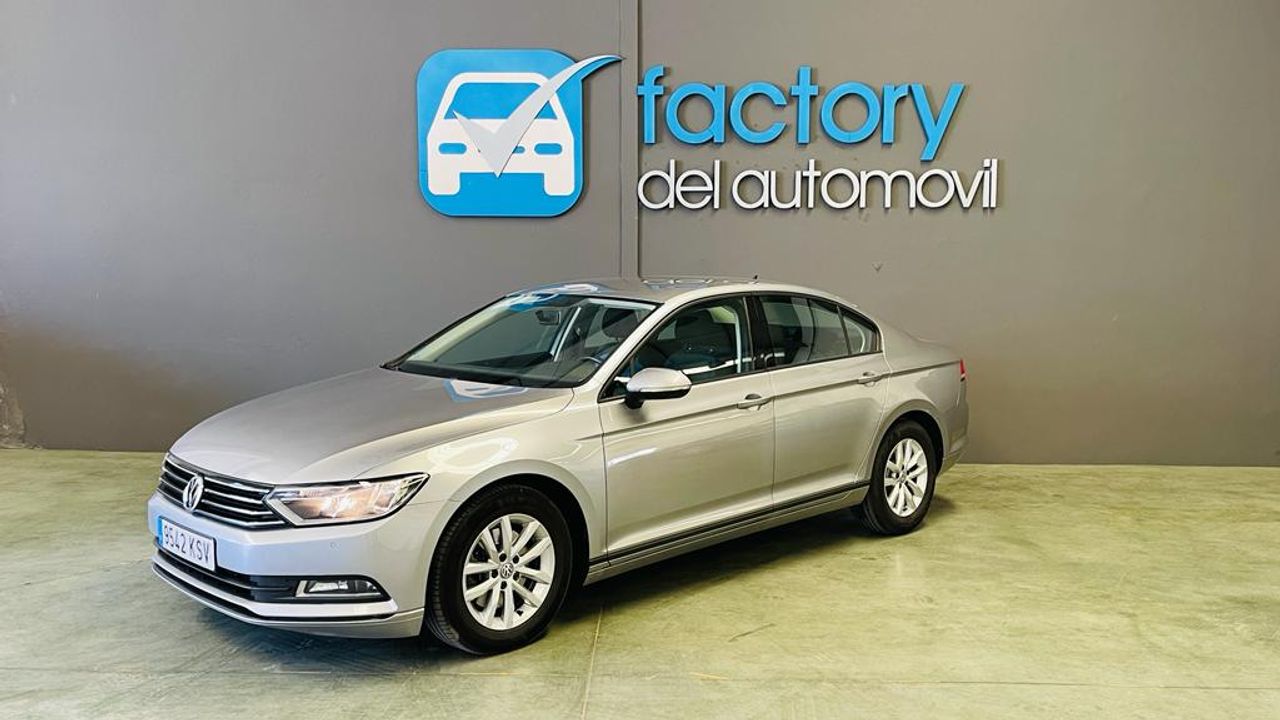 Volkswagen Passat  Edition 2.0 TDI 110 kW (150 CV) 6 vel.   - Foto 1