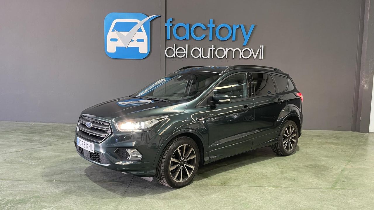 Ford Kuga 2.0 TDCi 110kW 4x2 A-S-S ST-Line   - Foto 1