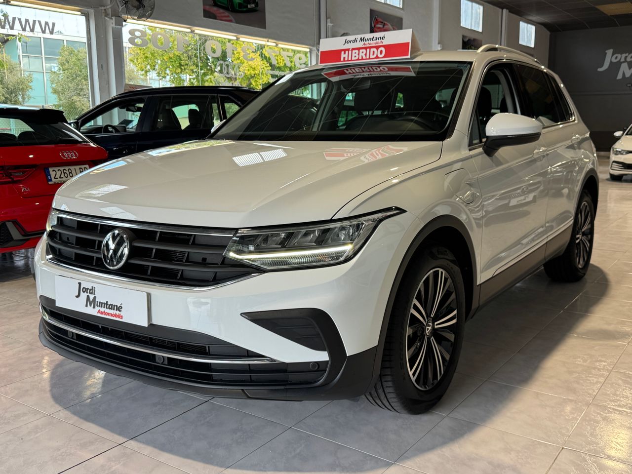 Volkswagen Tiguan 1.4TSI 245CV HÍBRIDO ENCHUFABLE (PHEV) DSG LIFE.- 