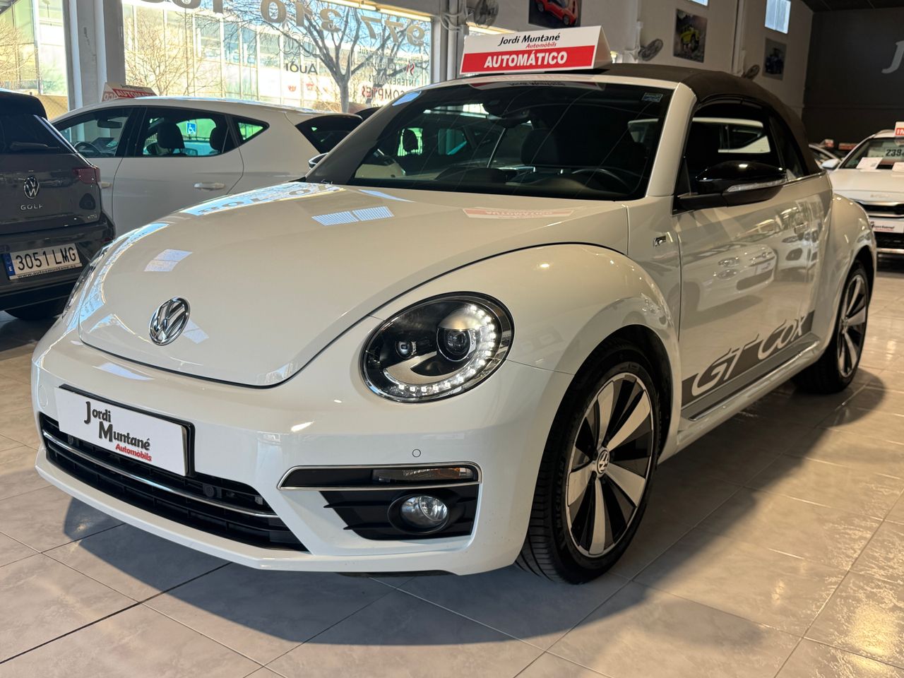 Volkswagen Beetle CABRIO 1.4TSI 150CV DSG-7 R-LINE.- 