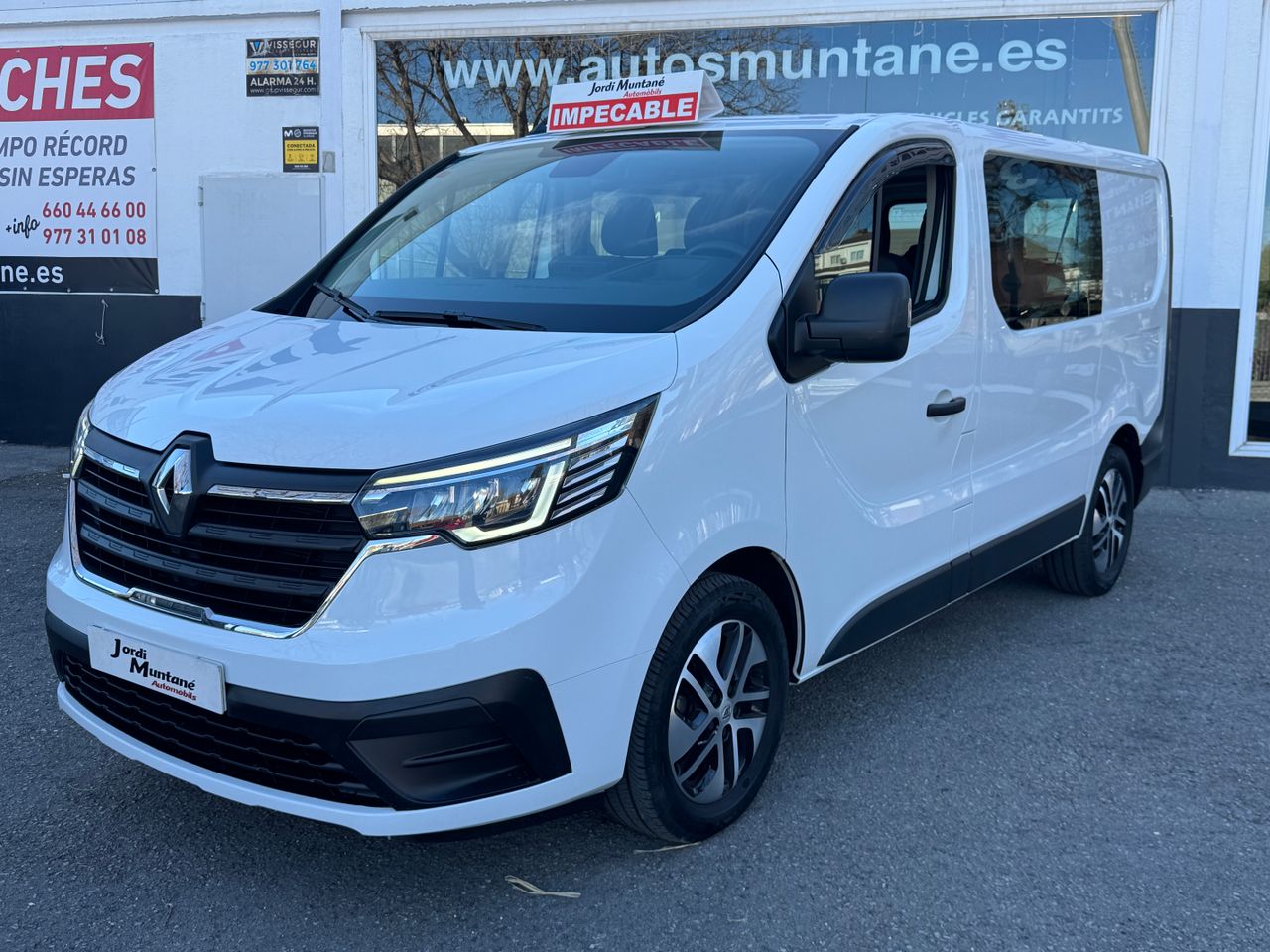 Renault Trafic 2.0DCI 110CV COMBI .- 