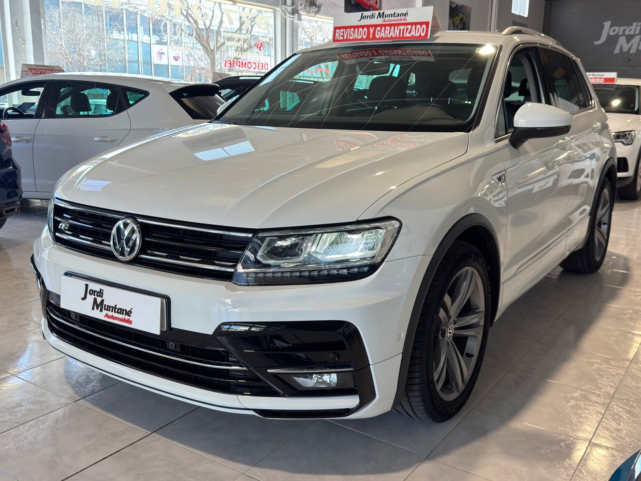 Volkswagen Tiguan 1.5TSI 150CV ADVANCE R-LINE.- 