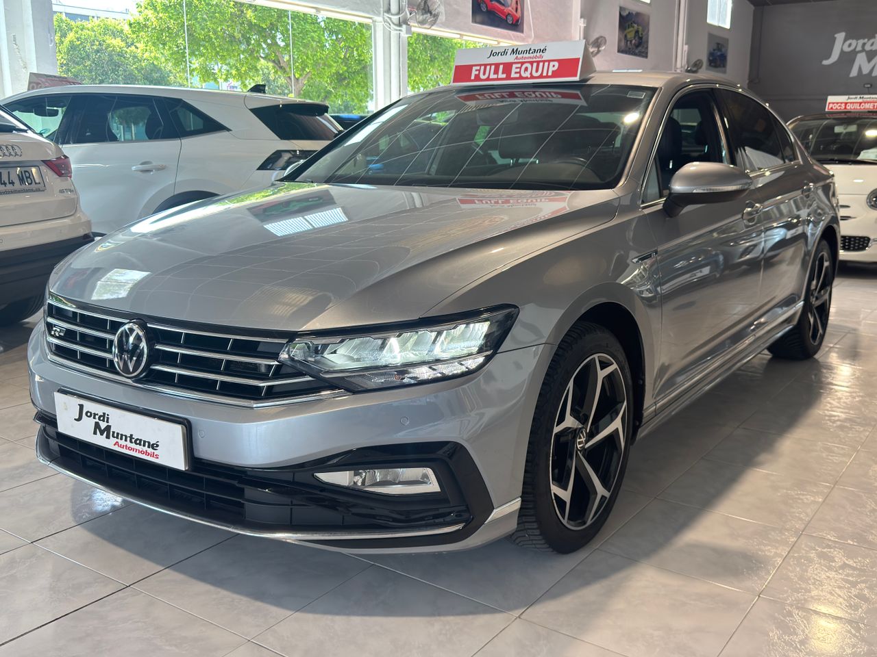 Volkswagen Passat R-Line 1.5TSI 150CV.- 