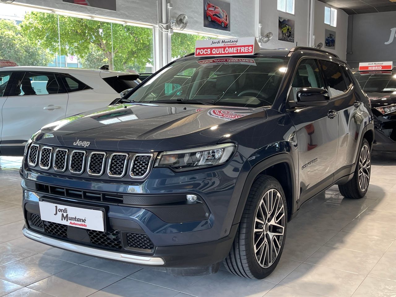 Jeep Compass Limited 1.3 GSE T4 96 kW .- 